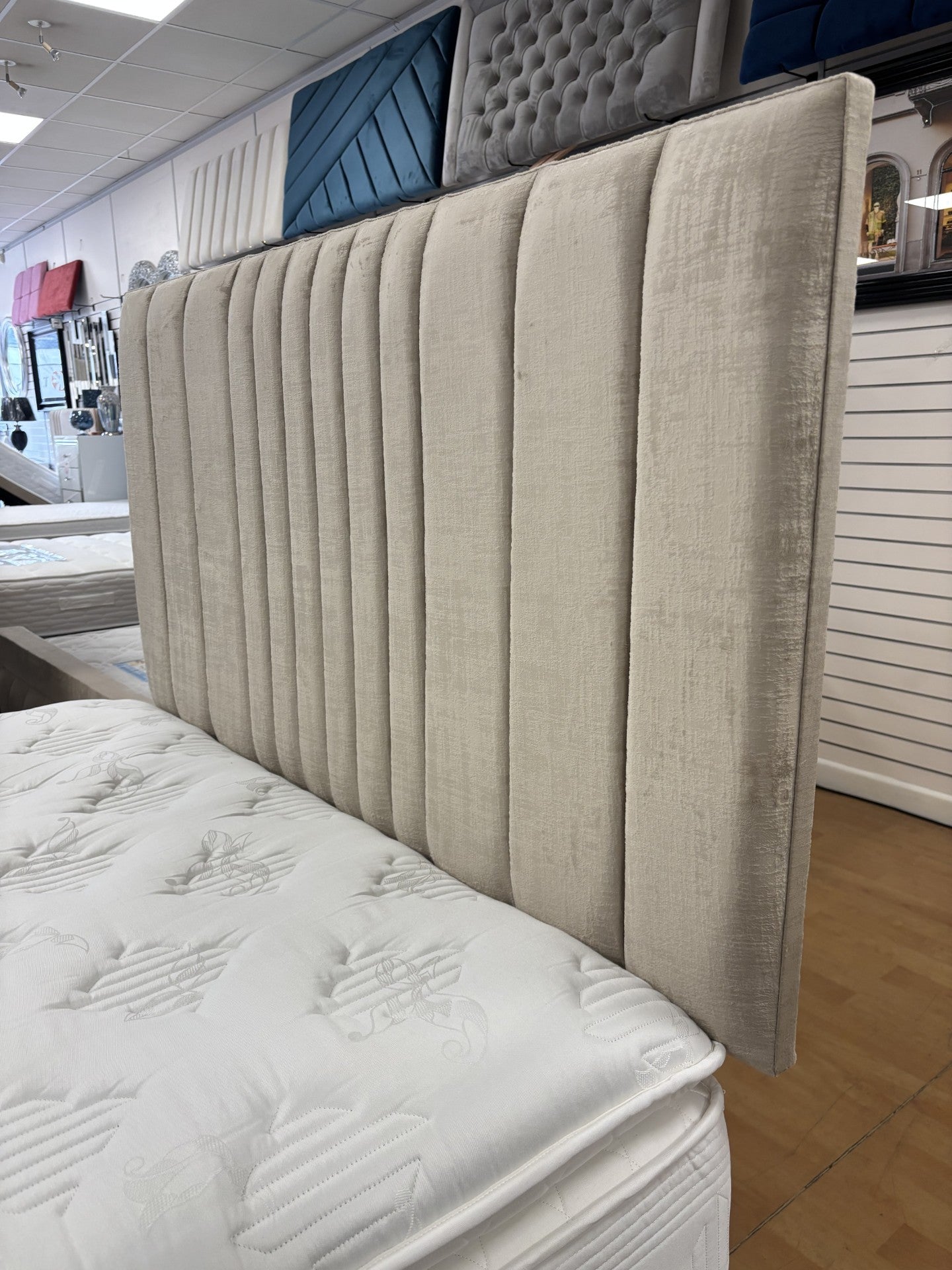 R1 Velluto 3000 Posture plus