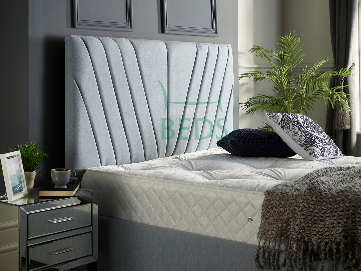 Paula Bed frame